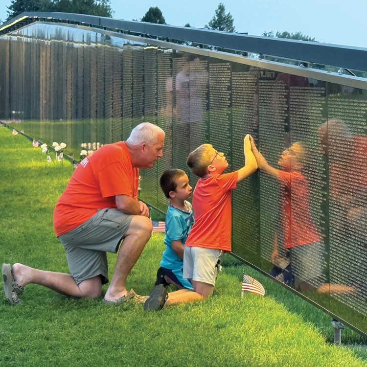 Iowa Legion Family offers tips on hosting mobile Vietnam Wall